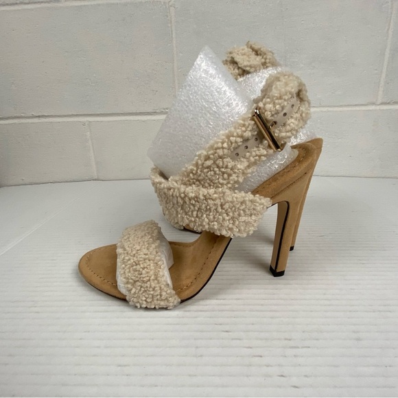 NIB Good American Women's Sherpa Ankle Strap Heels Size 7.5 Cream GA273F-X NEW - Picture 6 of 11
